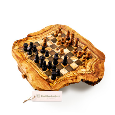 Schachbrett aus Olivenholz mit Figuren und Schublade